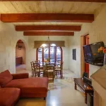 5 Bedroom Farmhouse With Private Pool & Views